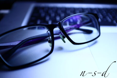 キーボードとメガネ